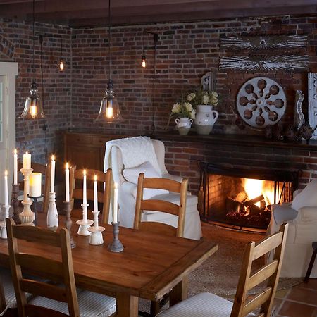 Maison Fleurie, A Four Sisters Inn Янтвилл Экстерьер фото